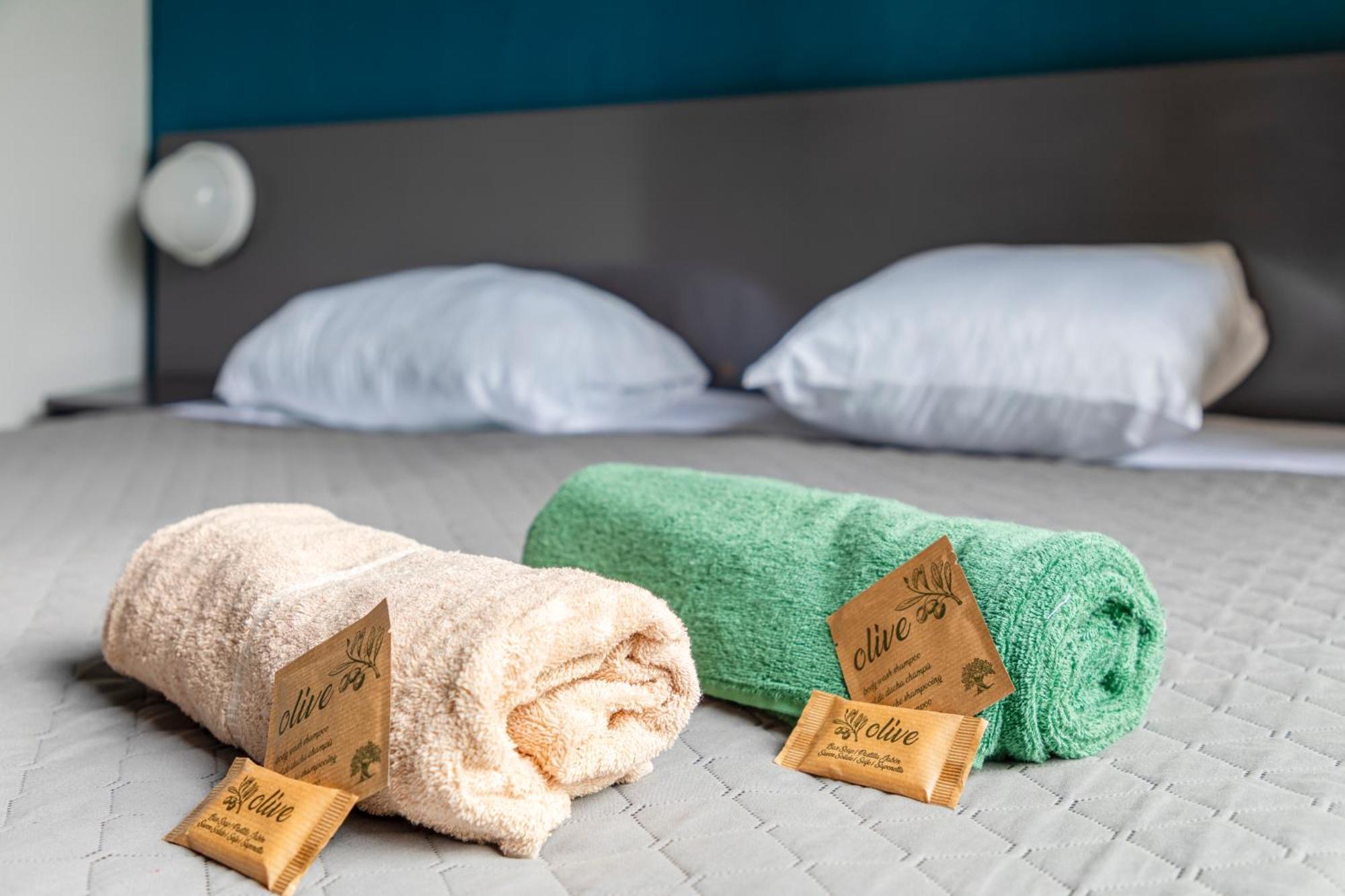 Hotel La Nonette Asterix, Cdg Airport & Paris Centre Orry-La-Ville ภายนอก รูปภาพ