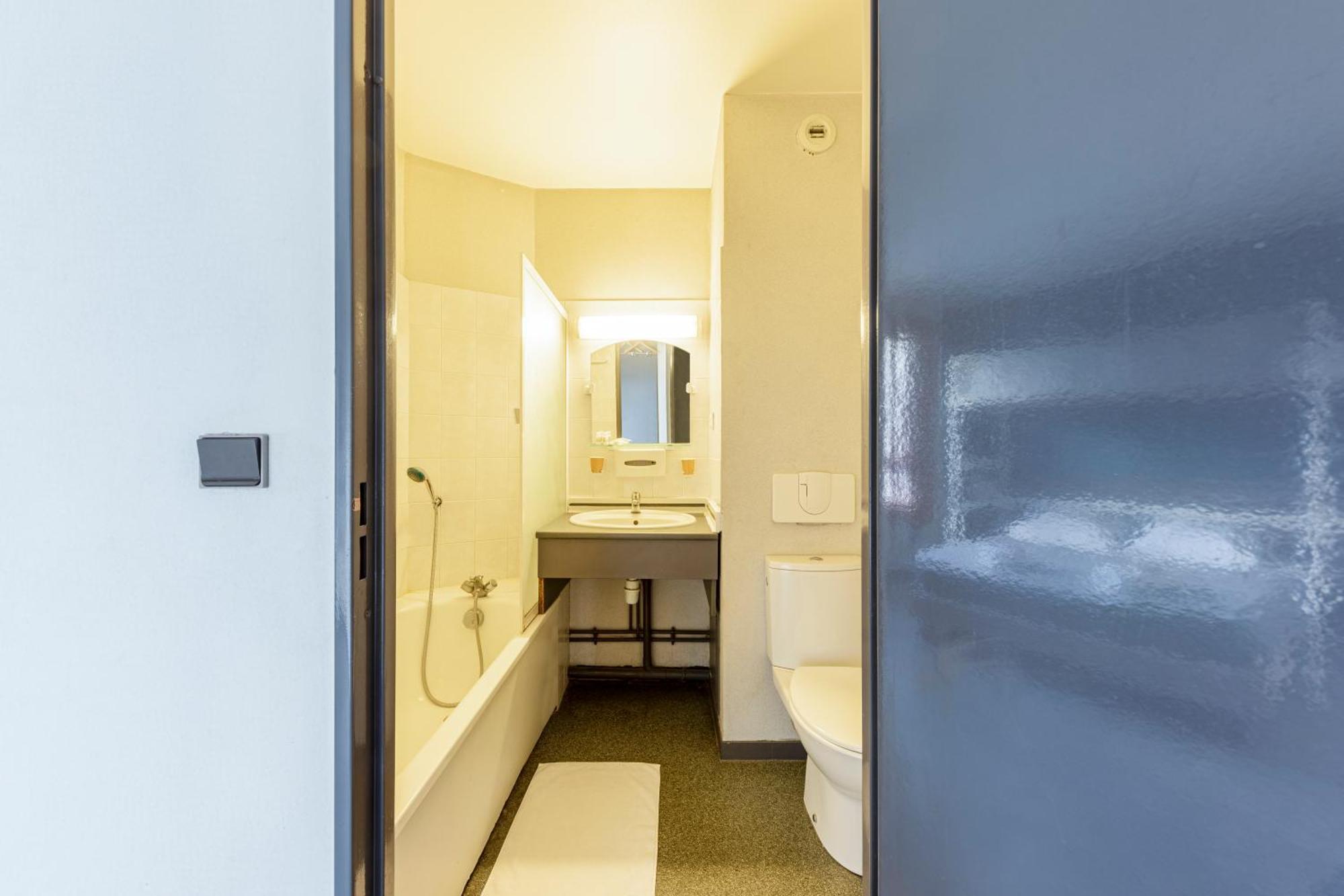 Hotel La Nonette Asterix, Cdg Airport & Paris Centre Orry-La-Ville ภายนอก รูปภาพ