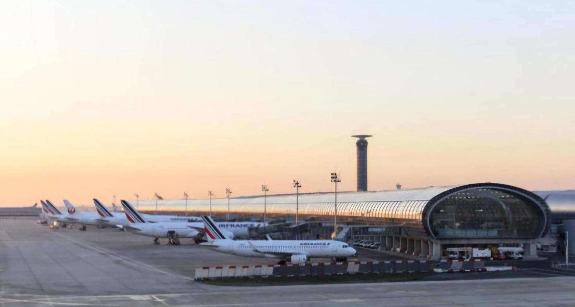 Hotel La Nonette Asterix, Cdg Airport & Paris Centre Orry-La-Ville ภายนอก รูปภาพ
