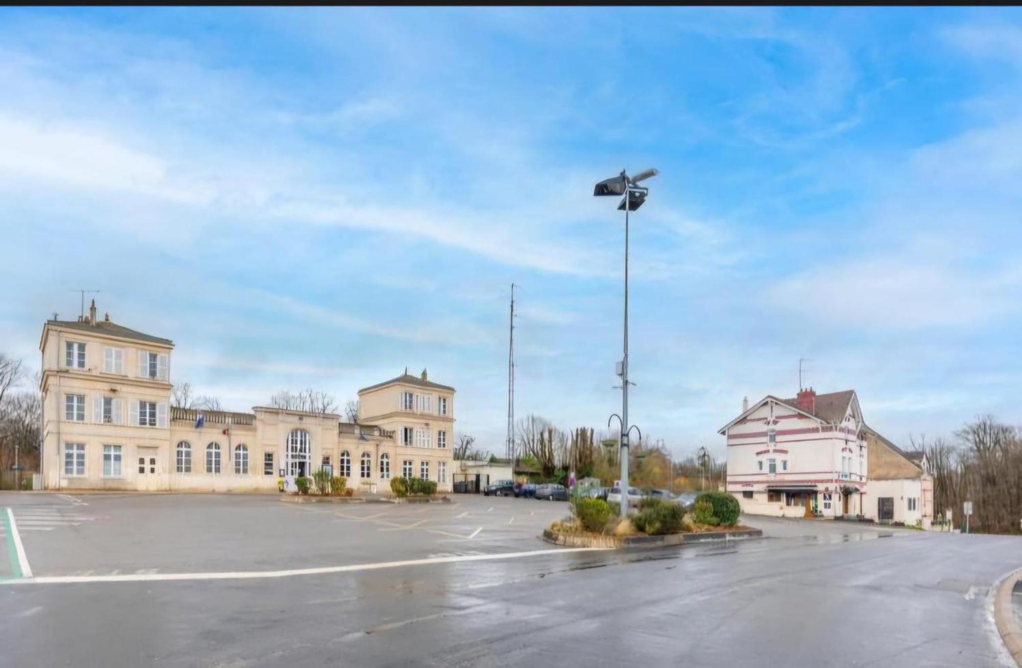 Hotel La Nonette Asterix, Cdg Airport & Paris Centre Orry-La-Ville ภายนอก รูปภาพ